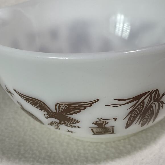 Vintage Pyrex 441 Early American Cinderella Nesting Bowl (1-1/2 Pint) - Picture 2 of 8